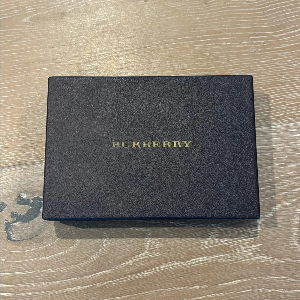 New Burberry Novacheck Black Wallet/Planner - Picture 3 of 11